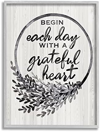 Stupell Industries Grateful Heart Vintage Country Wreath Wall Art 11x14