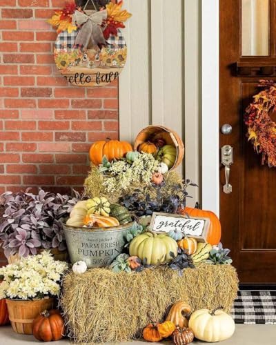 Fall Welcome Sign with Squirrel and Sunflower Design