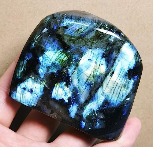 NOVAGEM Blue Flash Labradorite Reiki Stone L1116