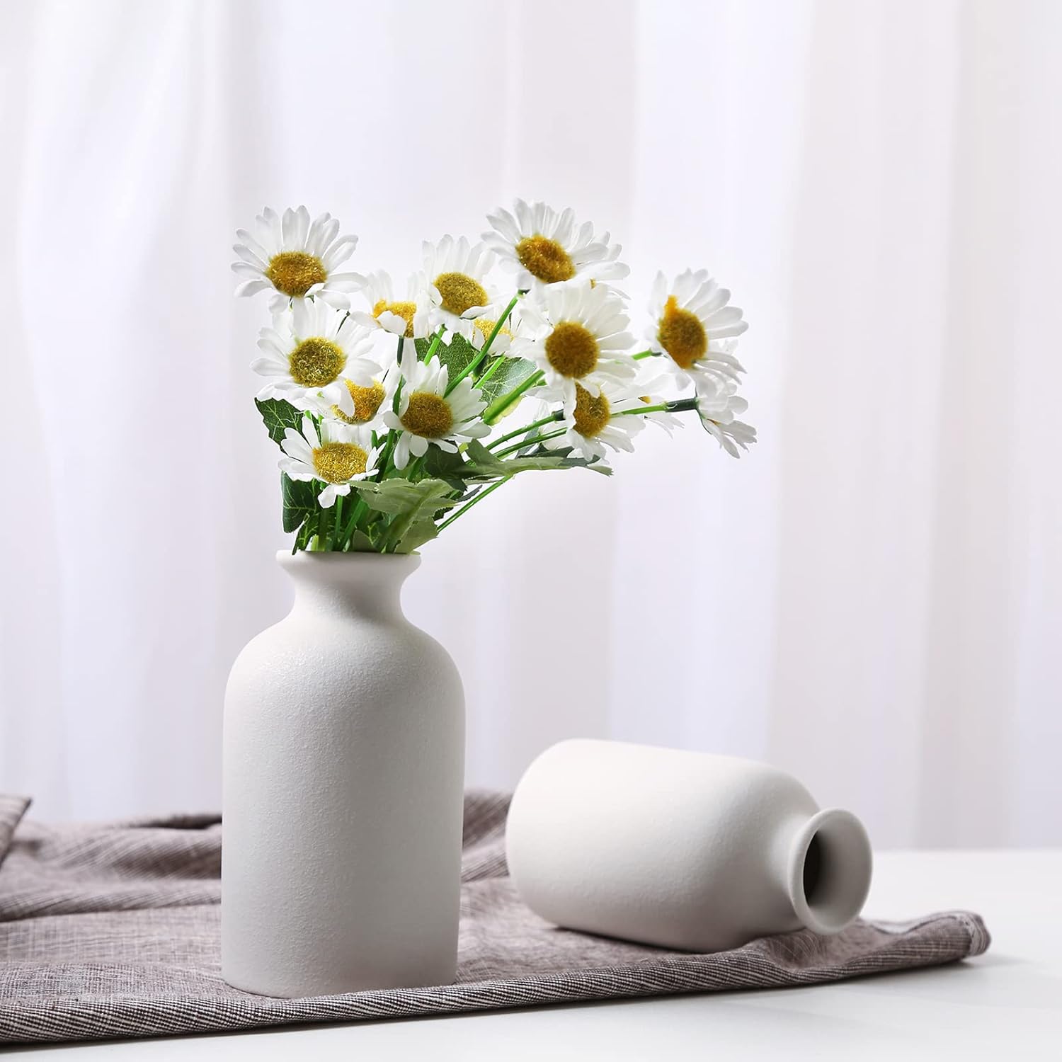 Stylish Ceramic Dry Flower Vase for Home Decor