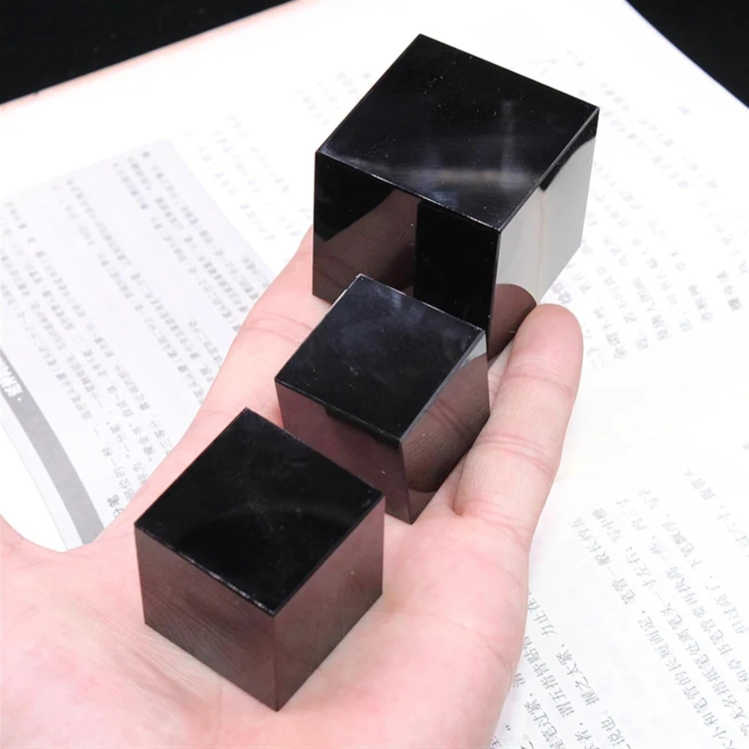 KatLin Natural Obsidian Stone Paperweight Home Decoration