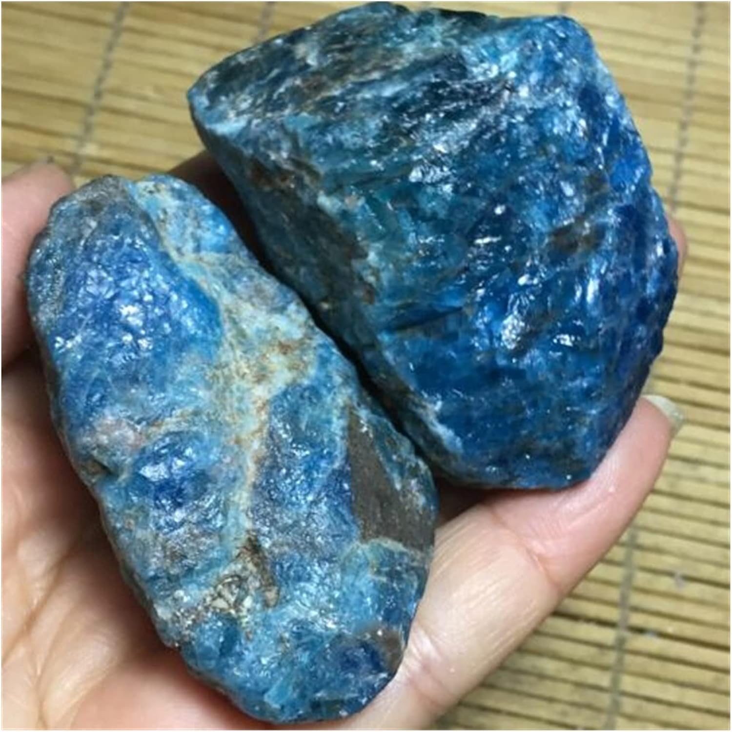 FIDEMM Natural Apatite Crystal Rough Raw Stone Skirt Sample from Madagascar