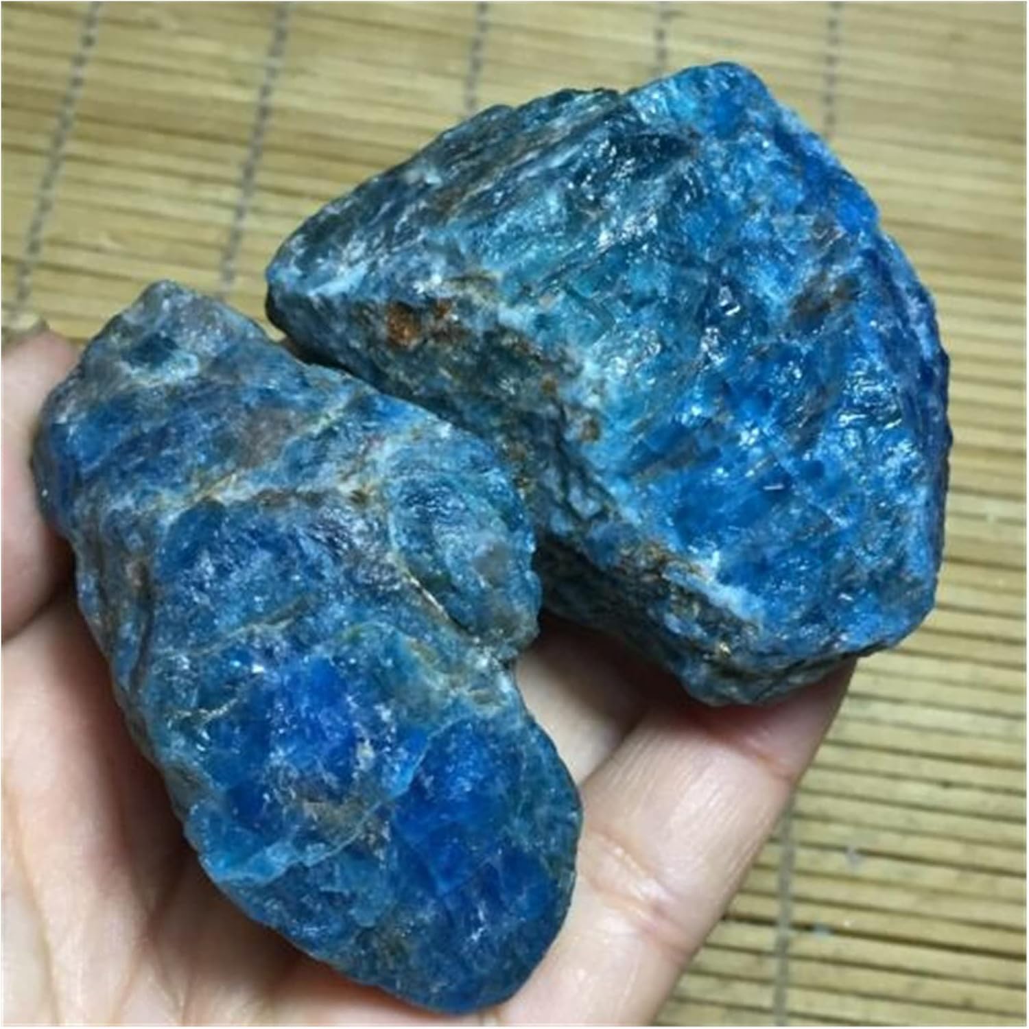 FIDEMM Natural Apatite Crystal Rough Raw Stone Skirt Sample from Madagascar