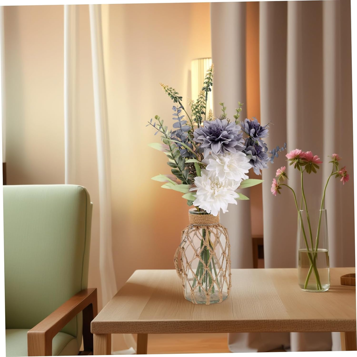 Modern Minimalist Transparent Glass Vase with Dried Flowers