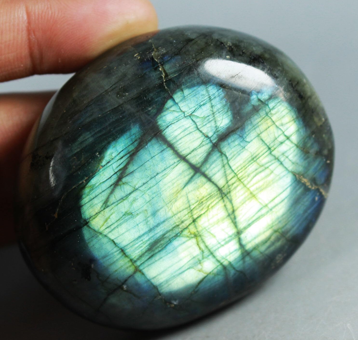 Royal Blue Flash Labradorite Spectrolite Fountain Stone
