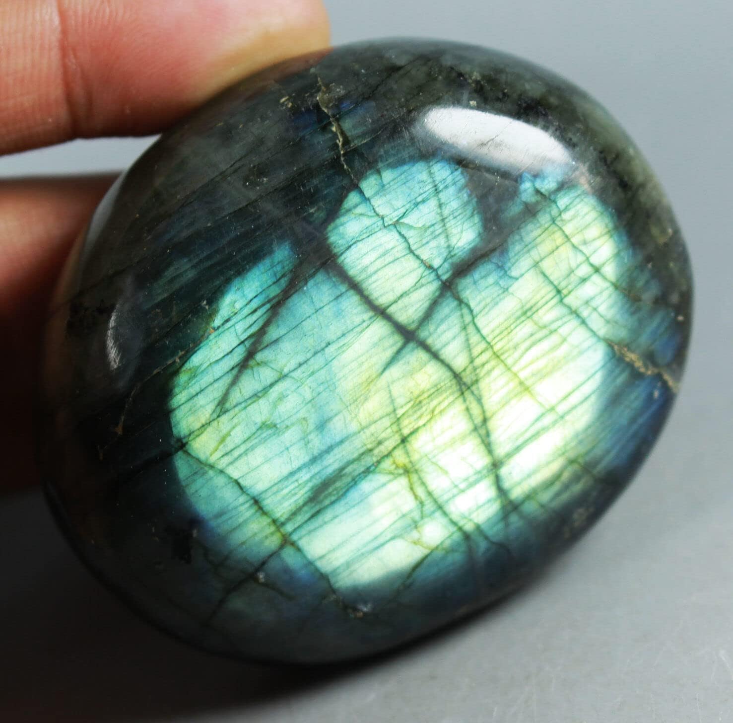 Royal Blue Flash Labradorite Spectrolite Fountain Stone