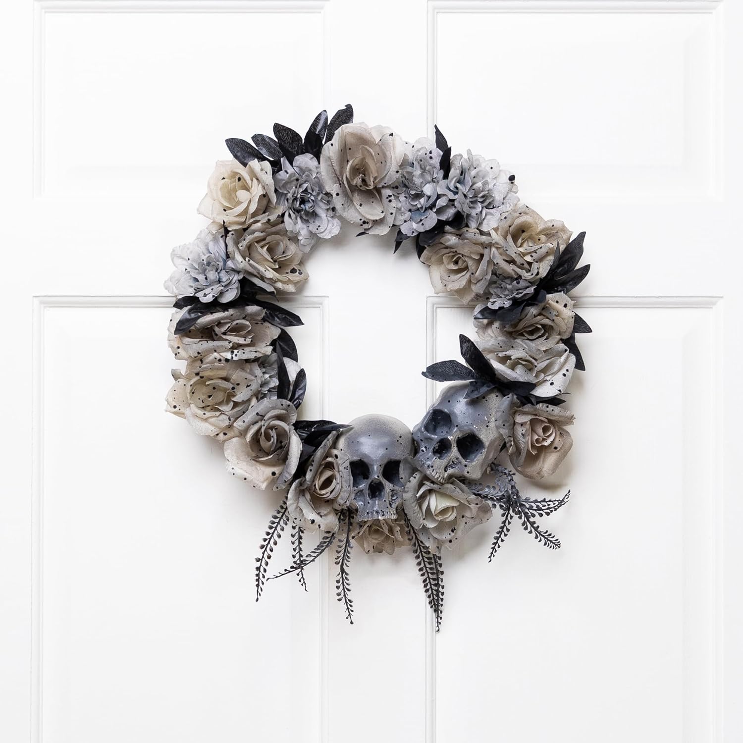 Northlight Double Skull and Roses Halloween Wreath 16 Unlit