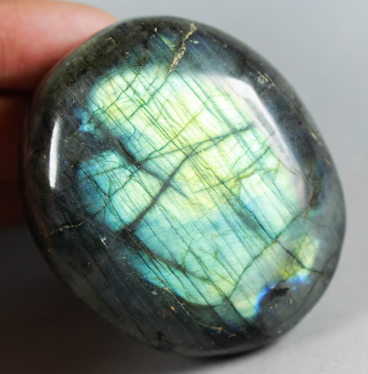 Royal Blue Flash Labradorite Spectrolite Fountain Stone