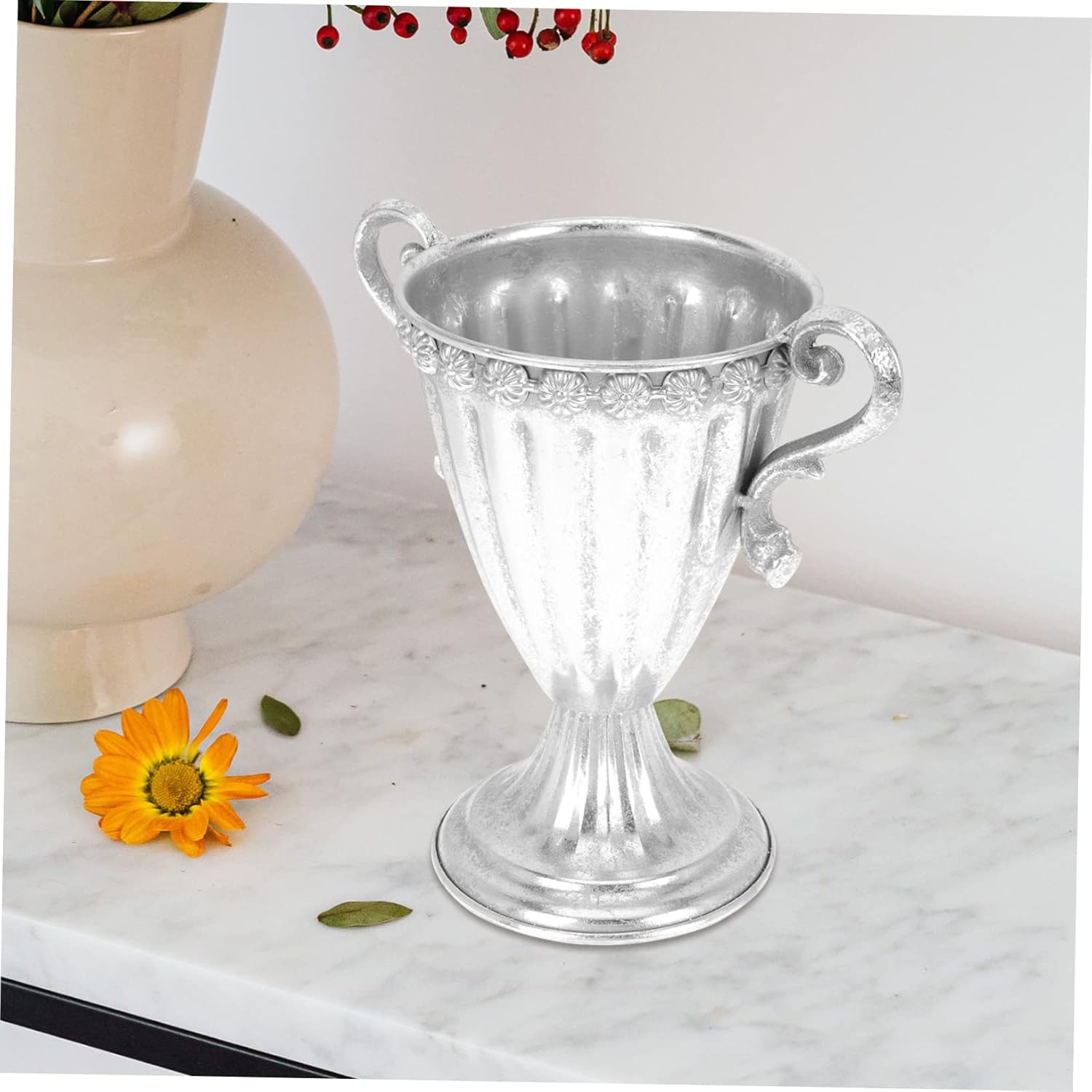 SUPVOX Vintage Decorative Iron Vase for Home Table Centerpieces