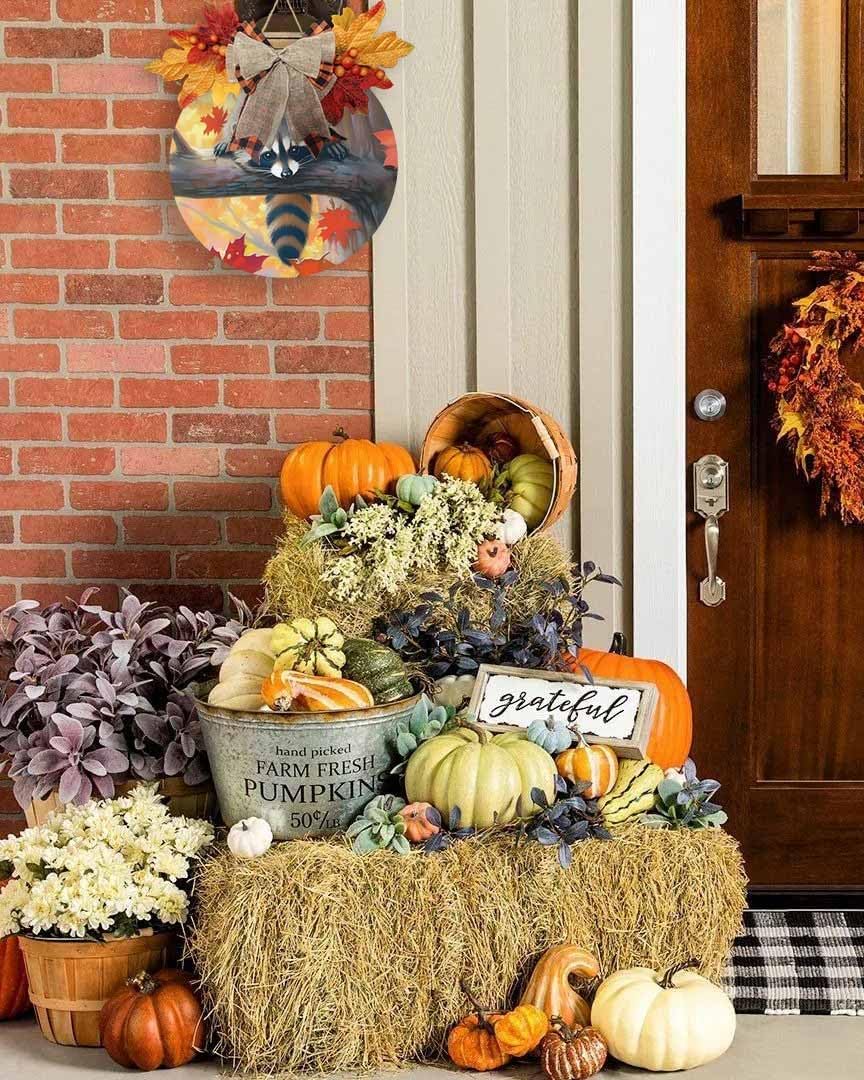 Welcome Sign Fall Thanksgiving Wreath Decor Raccoon Wood Round Door Sign