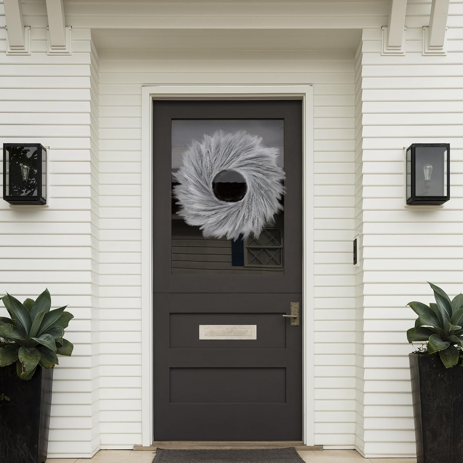 Sggvecsy 26 Inch Faux Pampas Grass Wreath for All Seasons