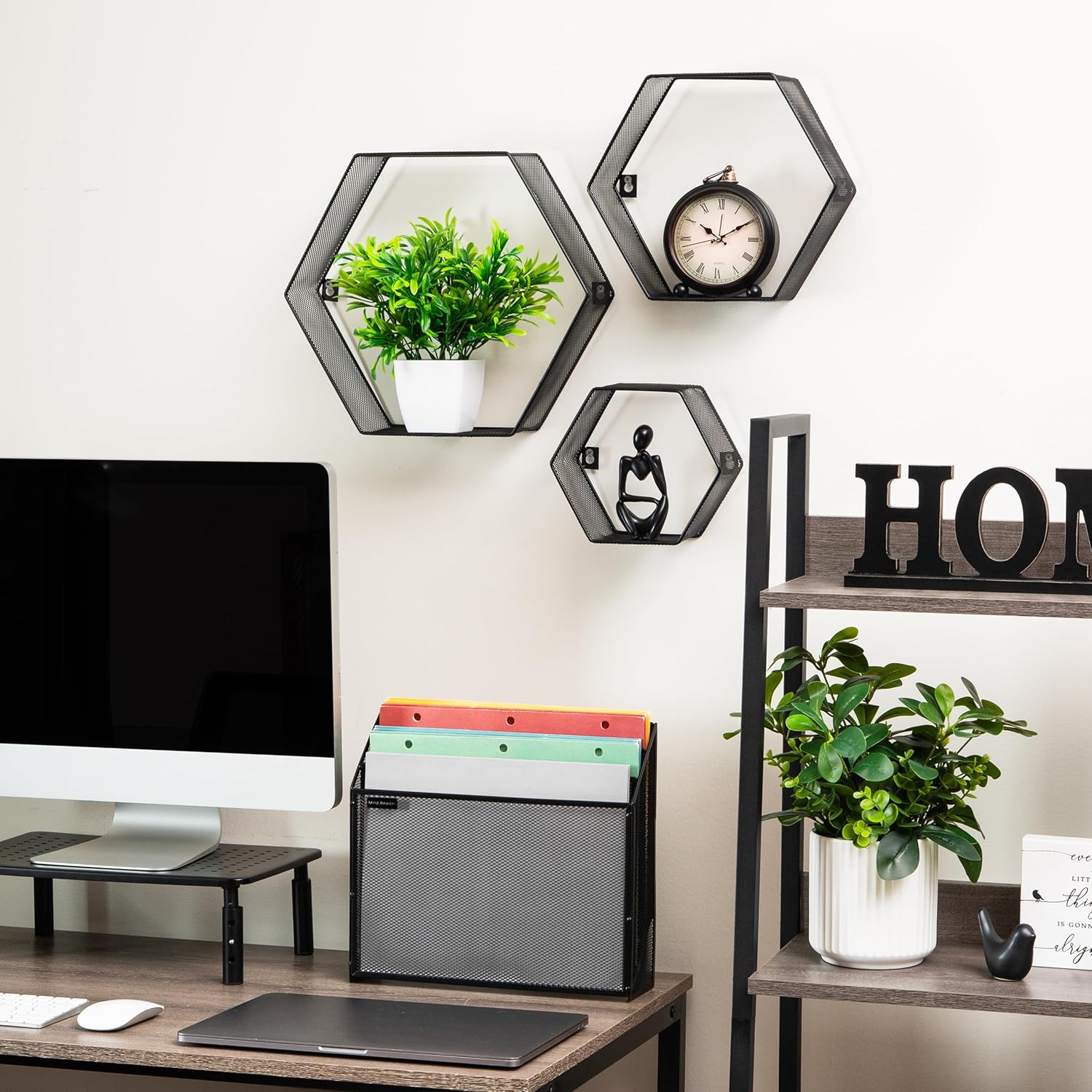 Mind Reader Hexagon Floating Shelves Set of 3 Black