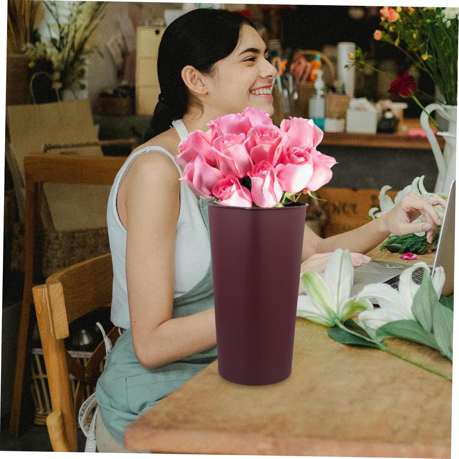 CIMAXIC Flower Bucket Stand Triangular Display Vase Home Centerpiece